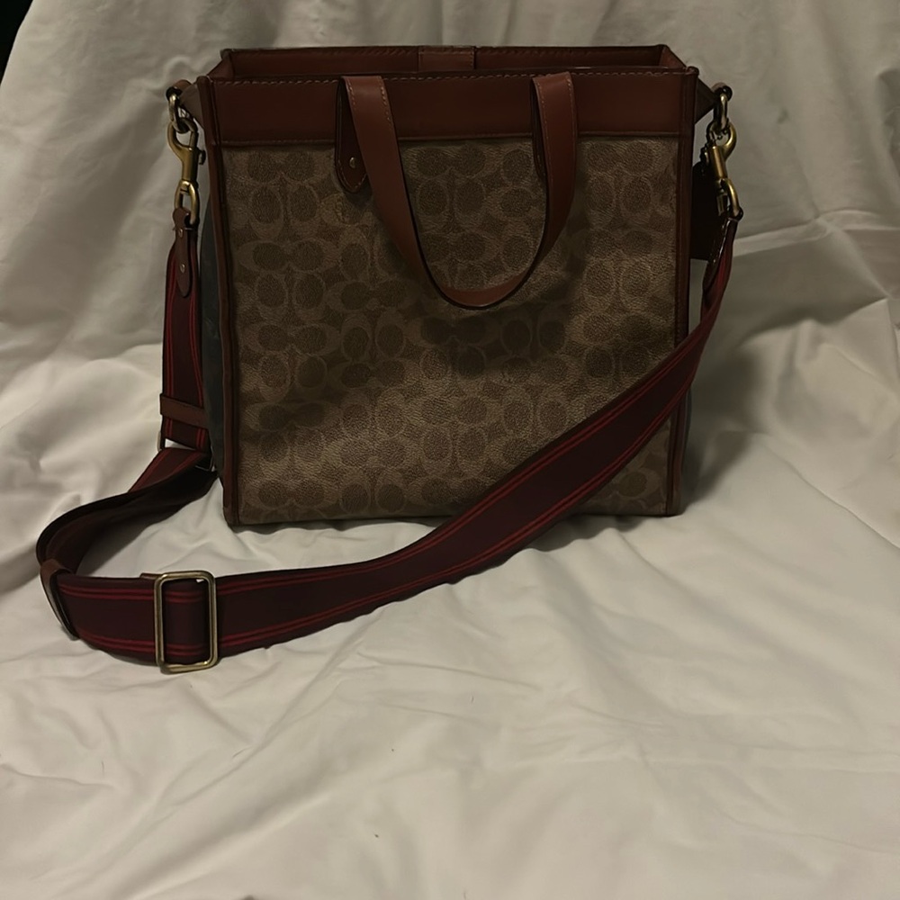 COACH Field Tote Truffle Rust Carriage & Signature Coated Canvas purse